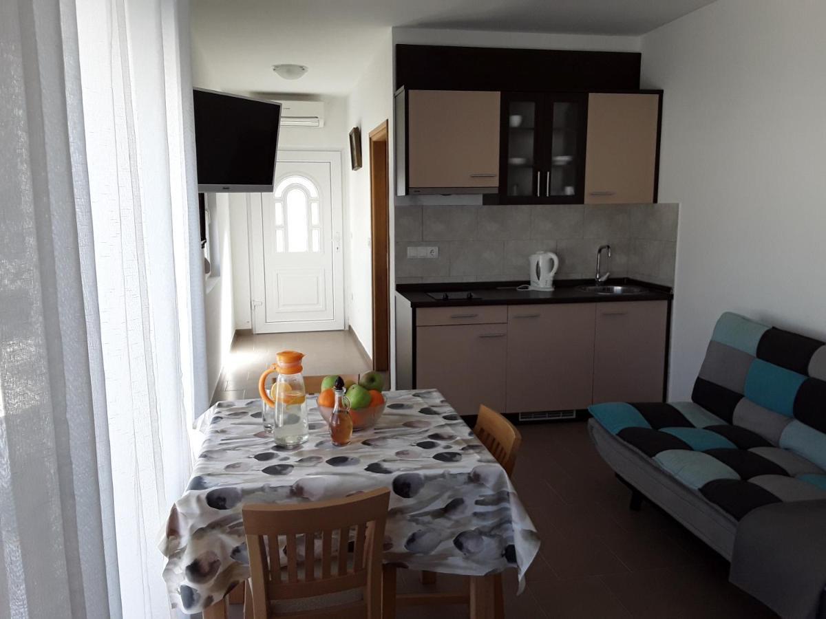 Zaton Apartmani M. Ilesh Exterior foto